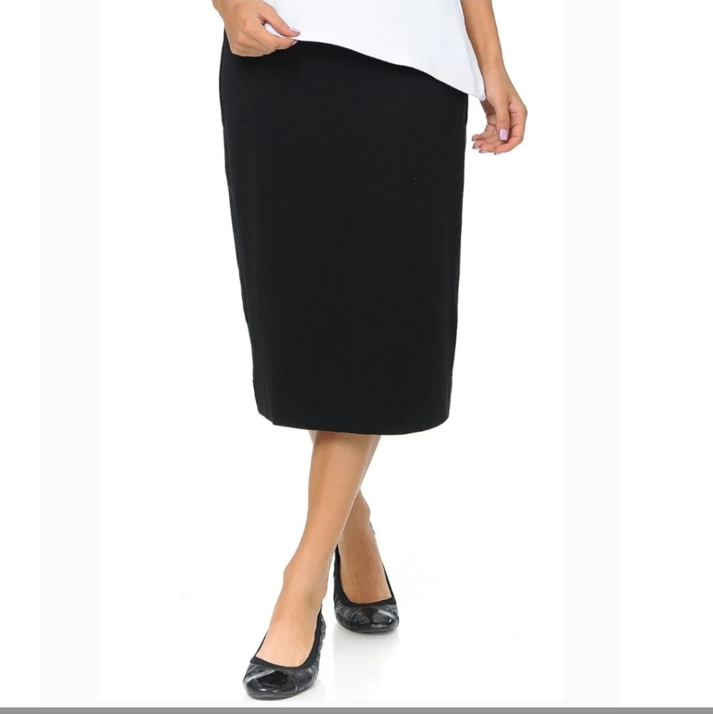 Ivee Essentials Straight Skirt
